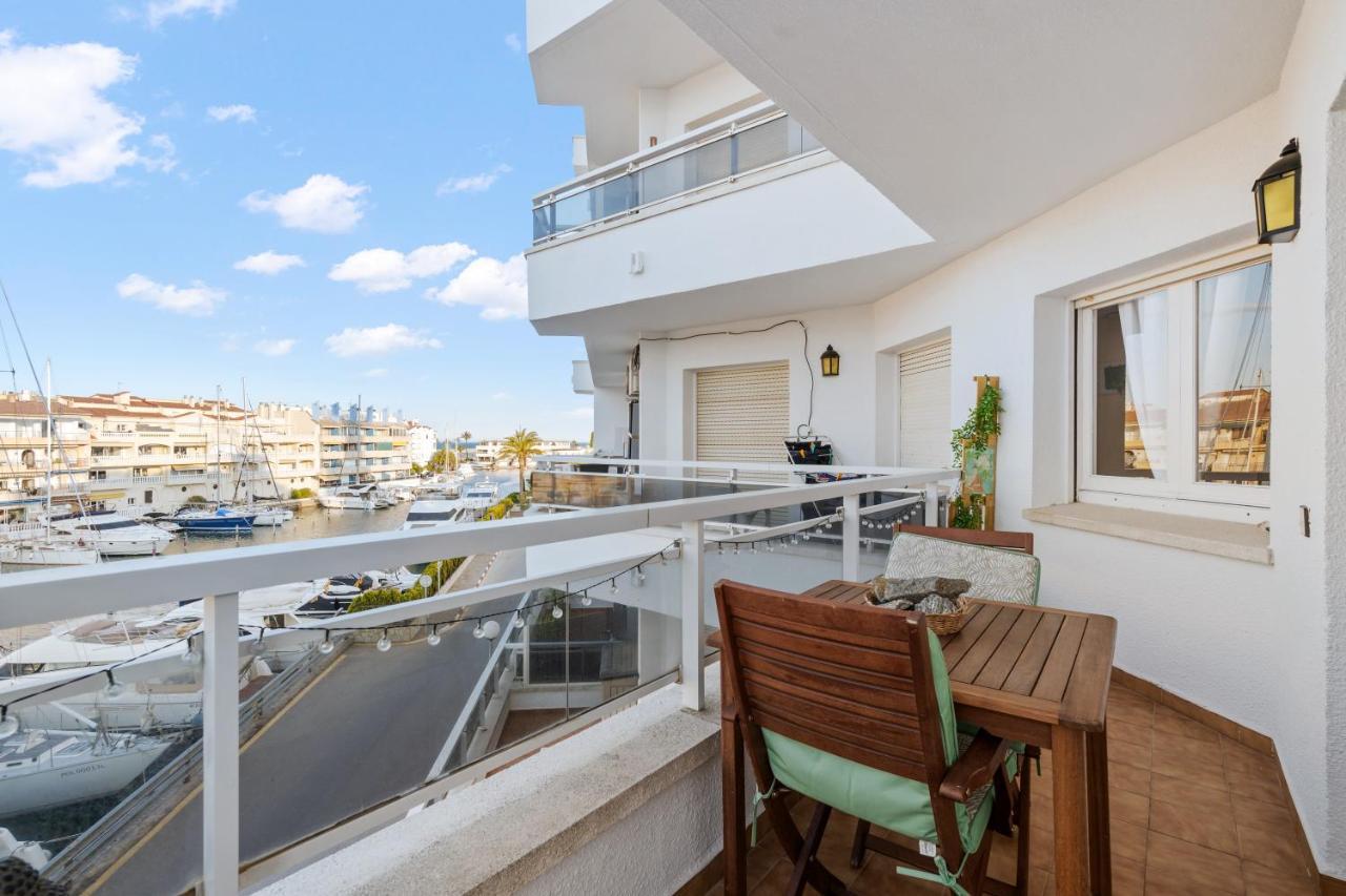 Welcs Apartamento 055 Emp Con Terraza Y Vistas Al Canal Empuriabrava Esterno foto